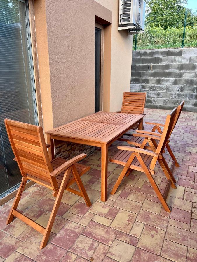 U Srubu Apartment Moravany  Bagian luar foto