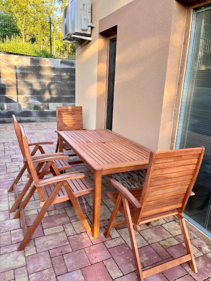 U Srubu Apartment Moravany  Bagian luar foto